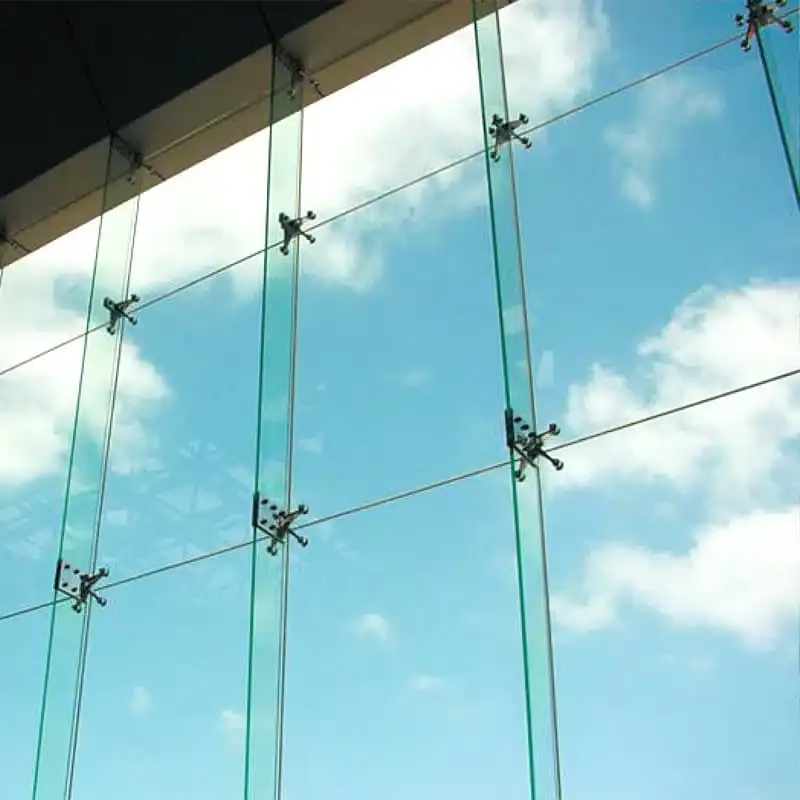 Spider glazing fitting for point-supported glass facade
